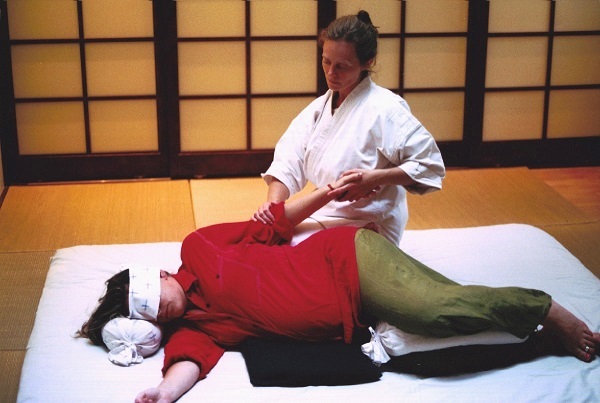 Nicola - Shiatsu