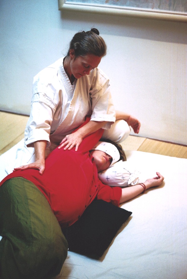 Nicola - Shiatsu